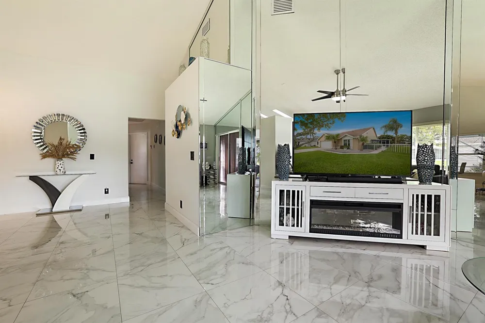 7852 Lake Champlain Court Delray Beach, FL 33446