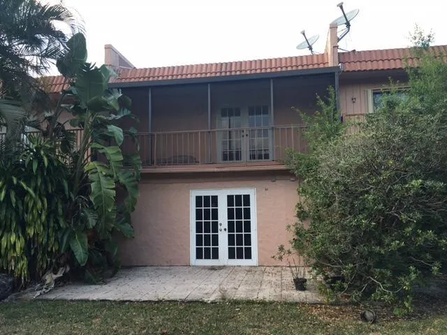 54 Matador Lane Davie, FL 33324