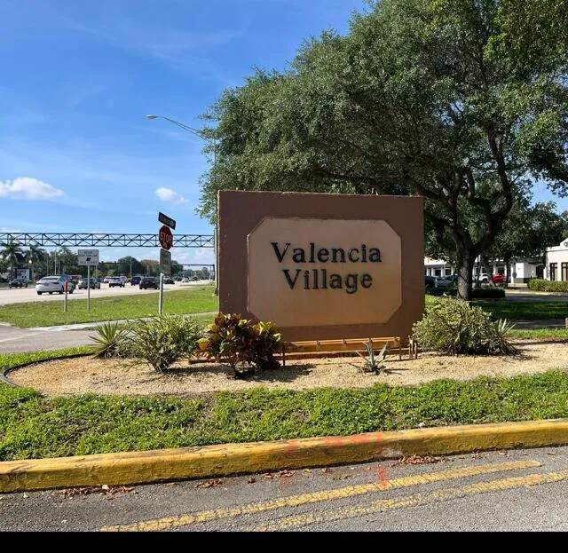 54 Matador Lane Davie, FL 33324