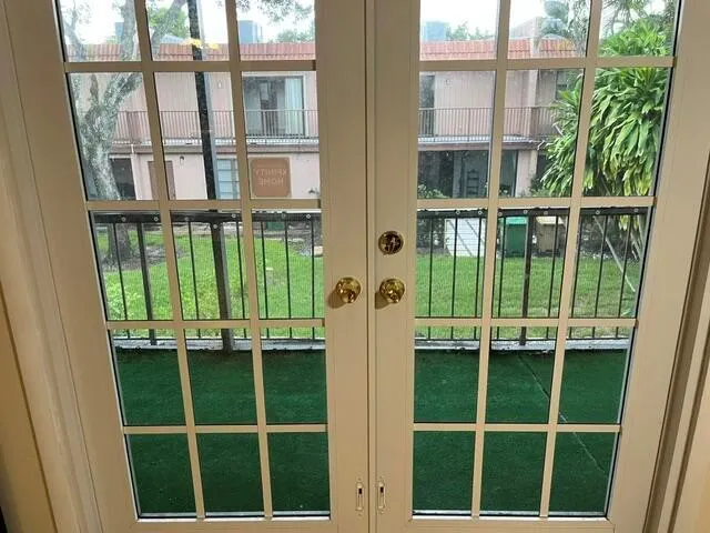 54 Matador Lane Davie, FL 33324