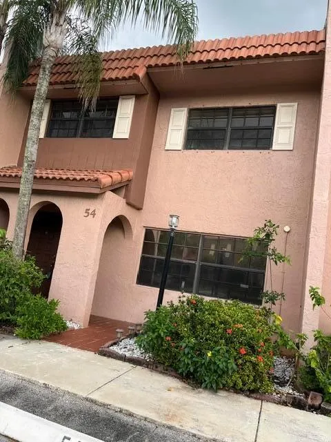 54 Matador Lane Davie, FL 33324