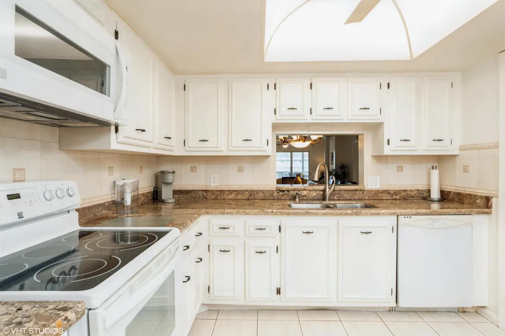 250 John F Kennedy Drive #408 Atlantis, FL 33462
