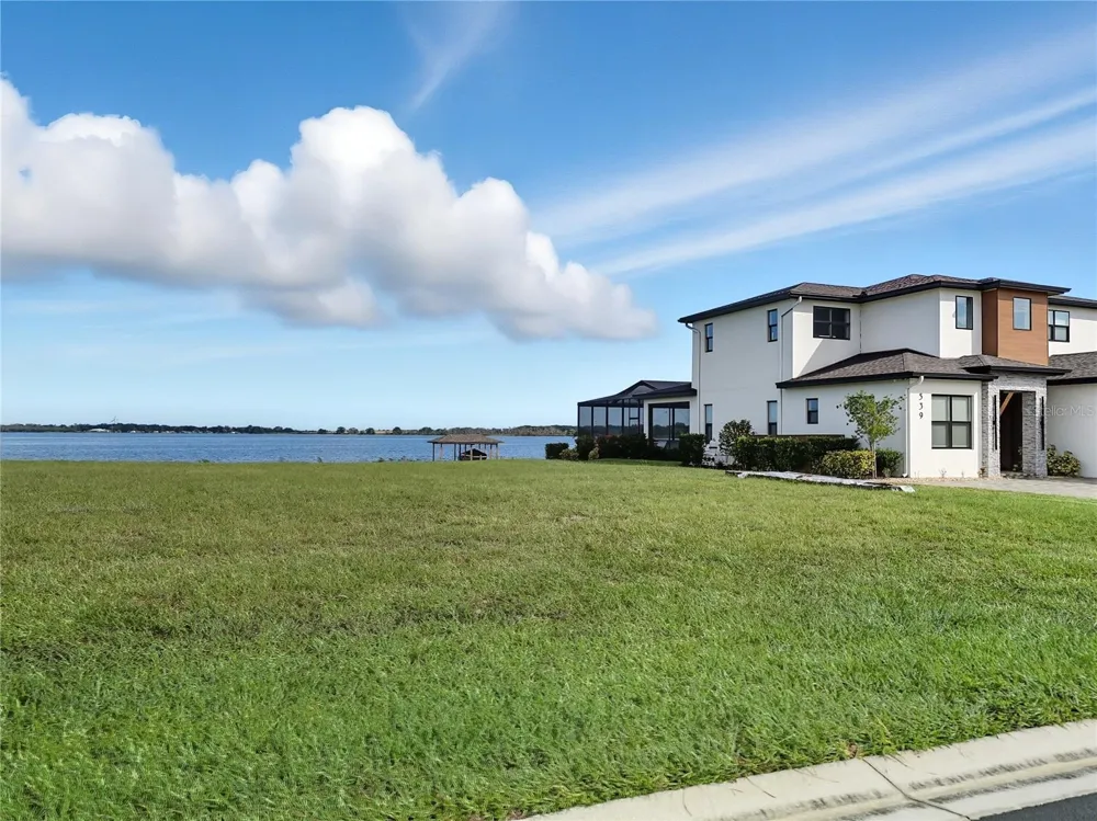 535 ADAMS VIEW LANE Auburndale, FL 33823