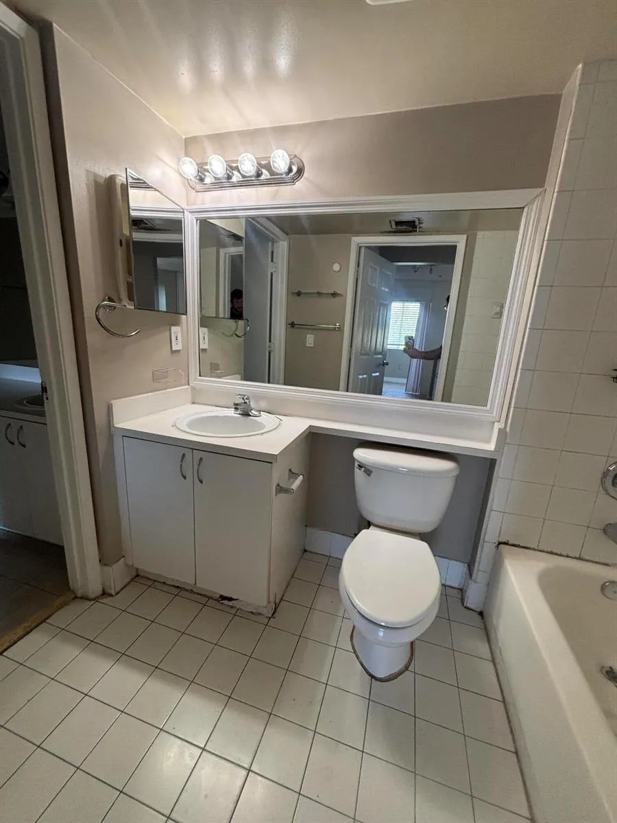 3854 Lyons Road #309-5 Coconut Creek, FL 33073