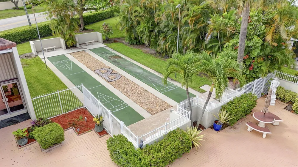 2532 S Boundbrook Dr S #102 Palm Springs, FL 33406