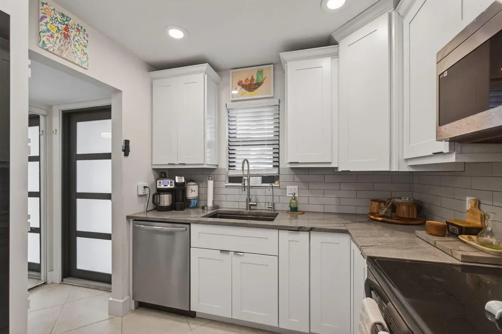 2532 S Boundbrook Dr S #102 Palm Springs, FL 33406