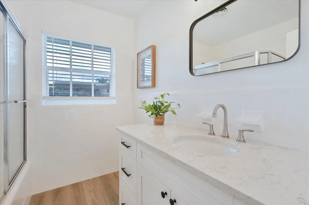 76 W Fairview W Tequesta, FL 33469