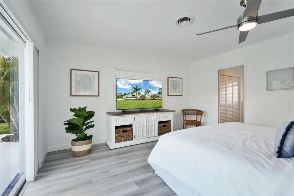 76 W Fairview W Tequesta, FL 33469