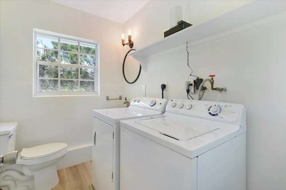 76 W Fairview W Tequesta, FL 33469