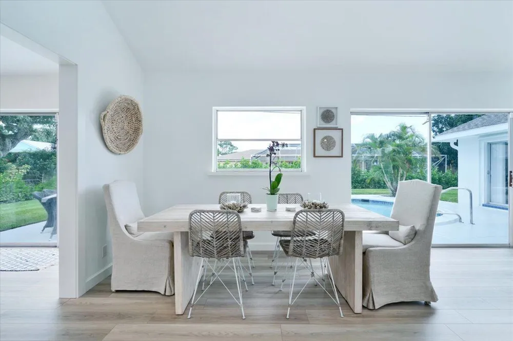 76 W Fairview W Tequesta, FL 33469