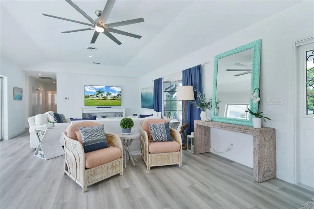 76 W Fairview W Tequesta, FL 33469