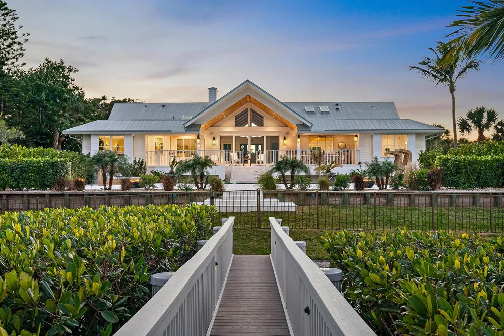 116 S Sewalls Point Road Sewalls Point, FL 34996