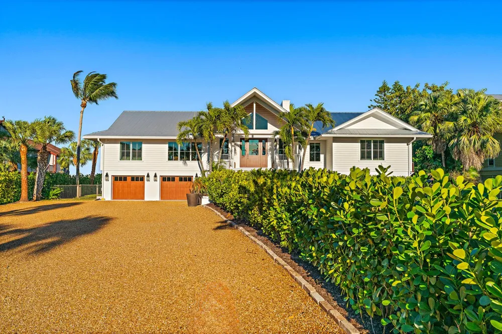 116 S Sewalls Point Road Sewalls Point, FL 34996