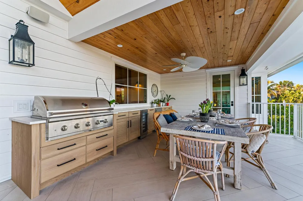 116 S Sewalls Point Road Sewalls Point, FL 34996