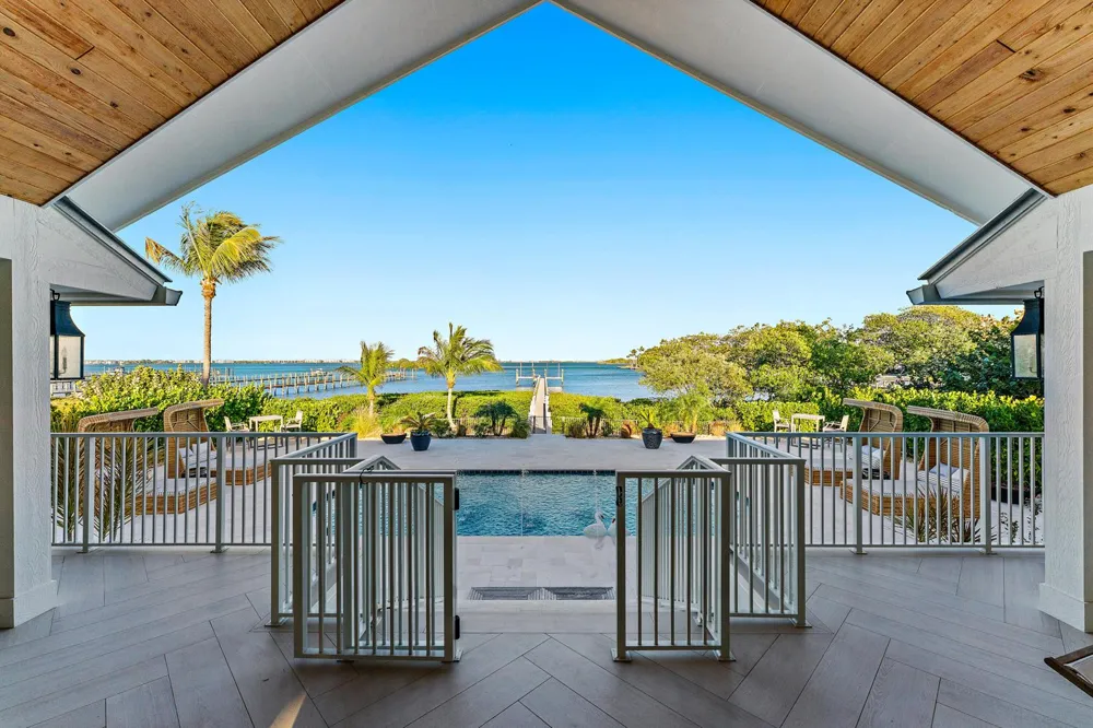 116 S Sewalls Point Road Sewalls Point, FL 34996
