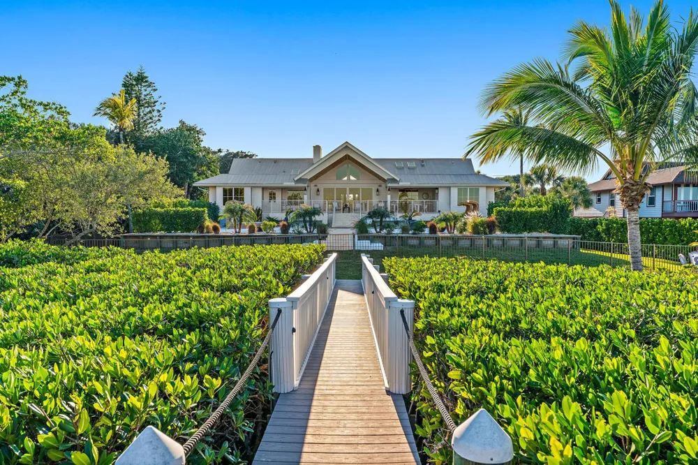 116 S Sewalls Point Road Sewalls Point, FL 34996
