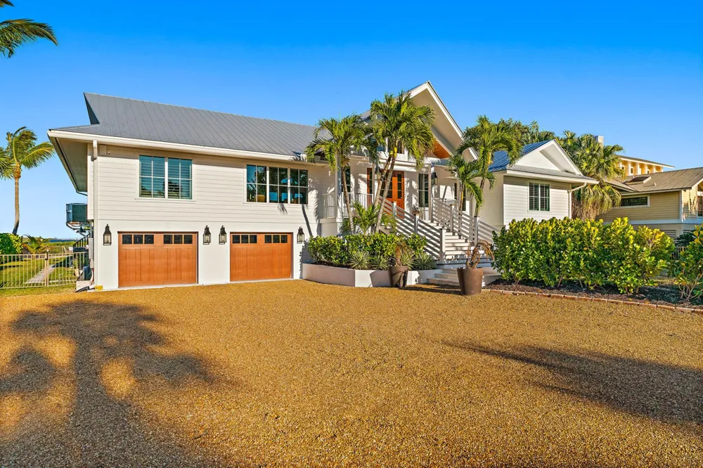 116 S Sewalls Point Road Sewalls Point, FL 34996