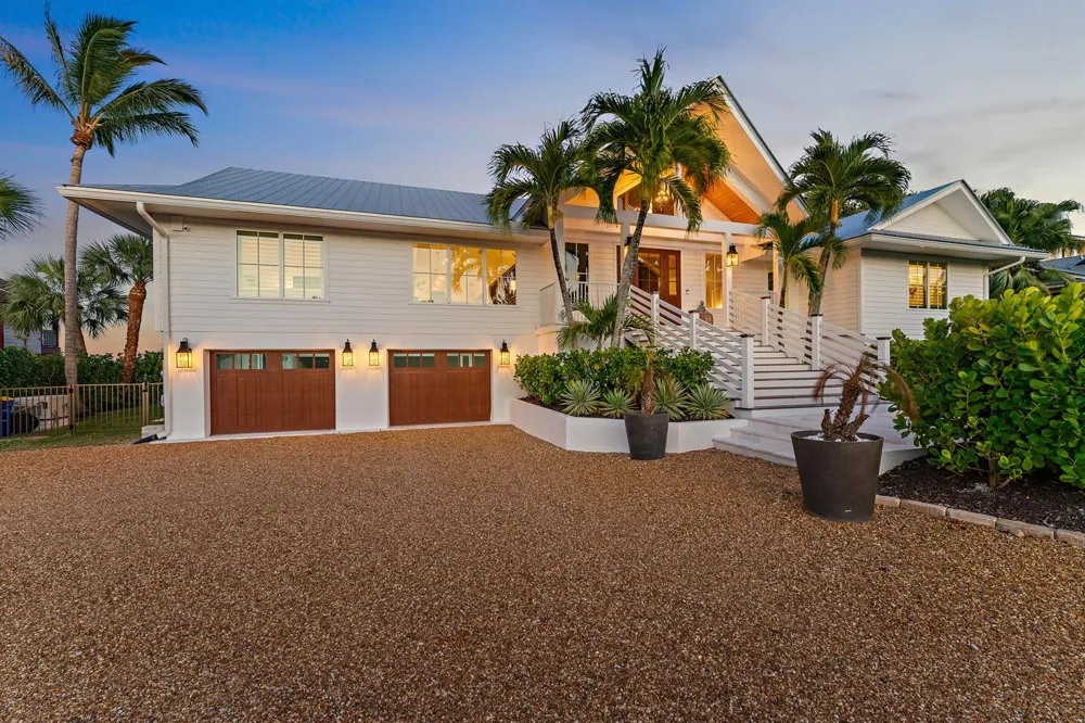 116 S Sewalls Point Road Sewalls Point, FL 34996