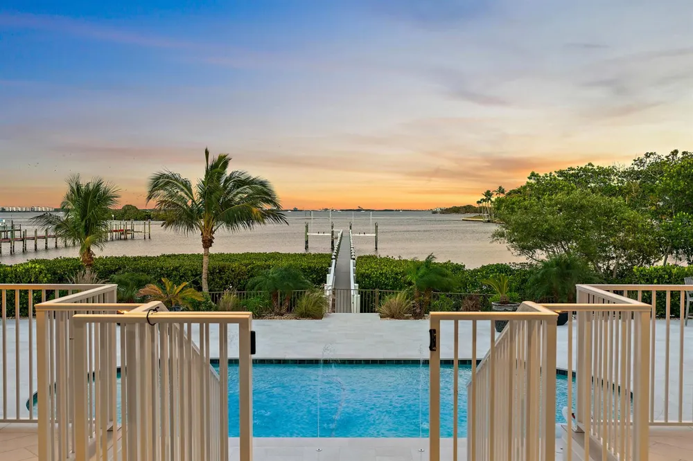 116 S Sewalls Point Road Sewalls Point, FL 34996