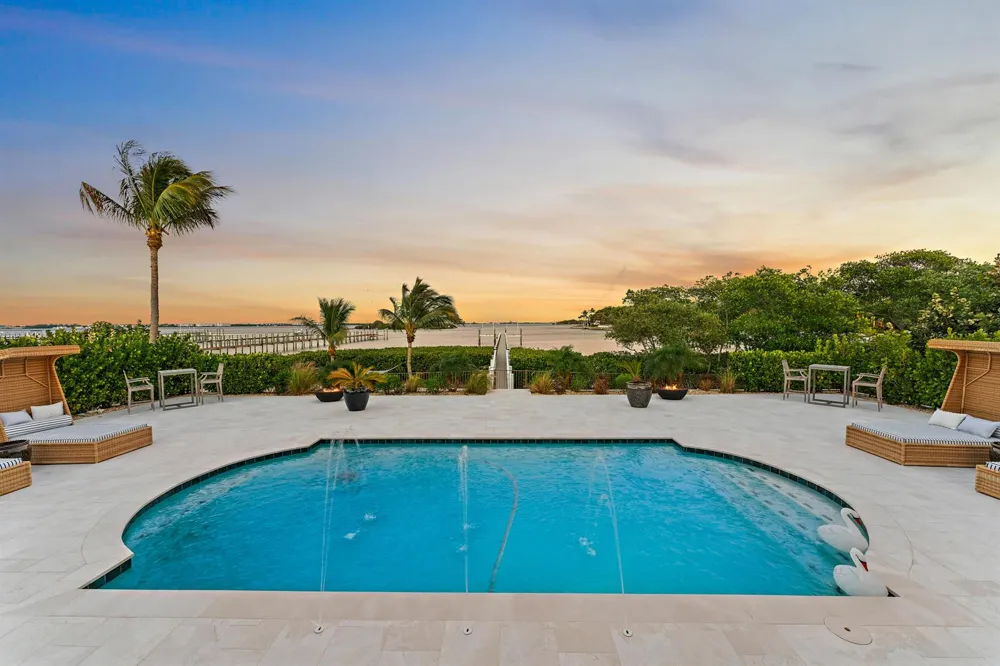 116 S Sewalls Point Road Sewalls Point, FL 34996