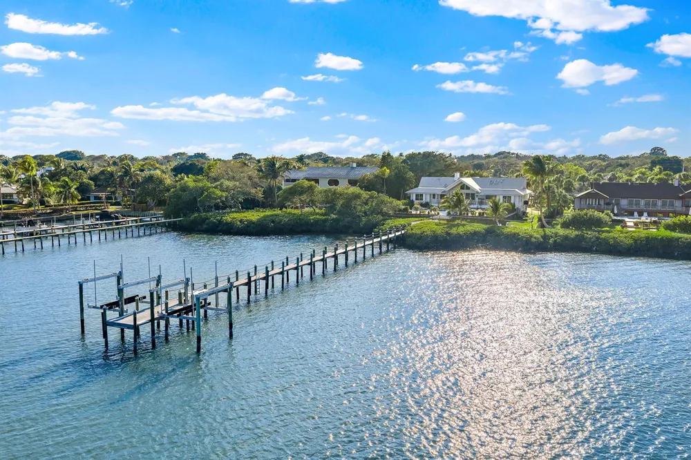 116 S Sewalls Point Road Sewalls Point, FL 34996