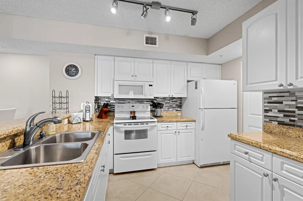 272 Village Boulevard #7109 Tequesta, FL 33469