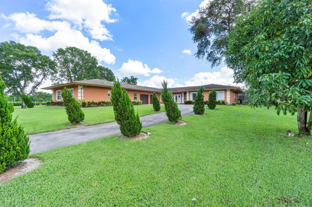7600 NW 82nd Terrace Parkland, FL 33067