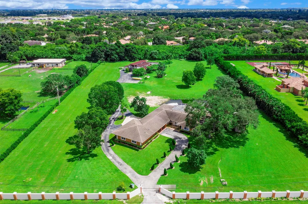 7600 NW 82nd Terrace Parkland, FL 33067