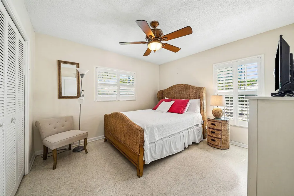 5550 Osprey Drive Ocean Ridge, FL 33435