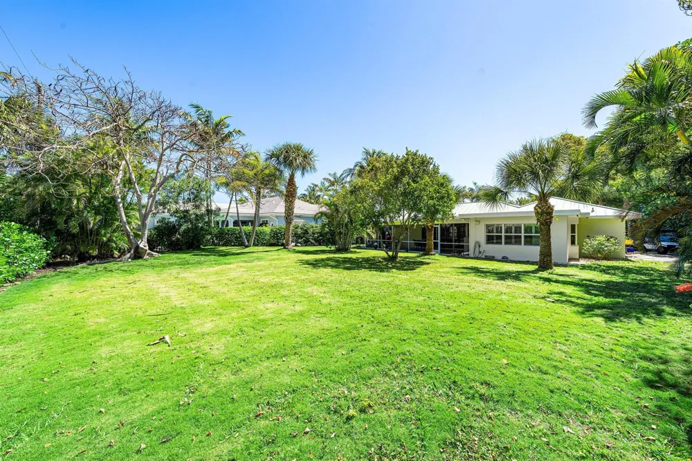 5550 Osprey Drive Ocean Ridge, FL 33435