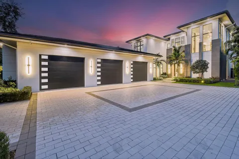 2085 Vitex Lane