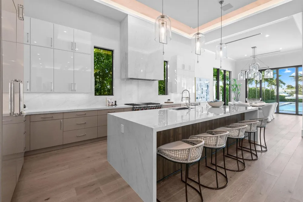 2085 Vitex Lane North Palm Beach, FL 33408