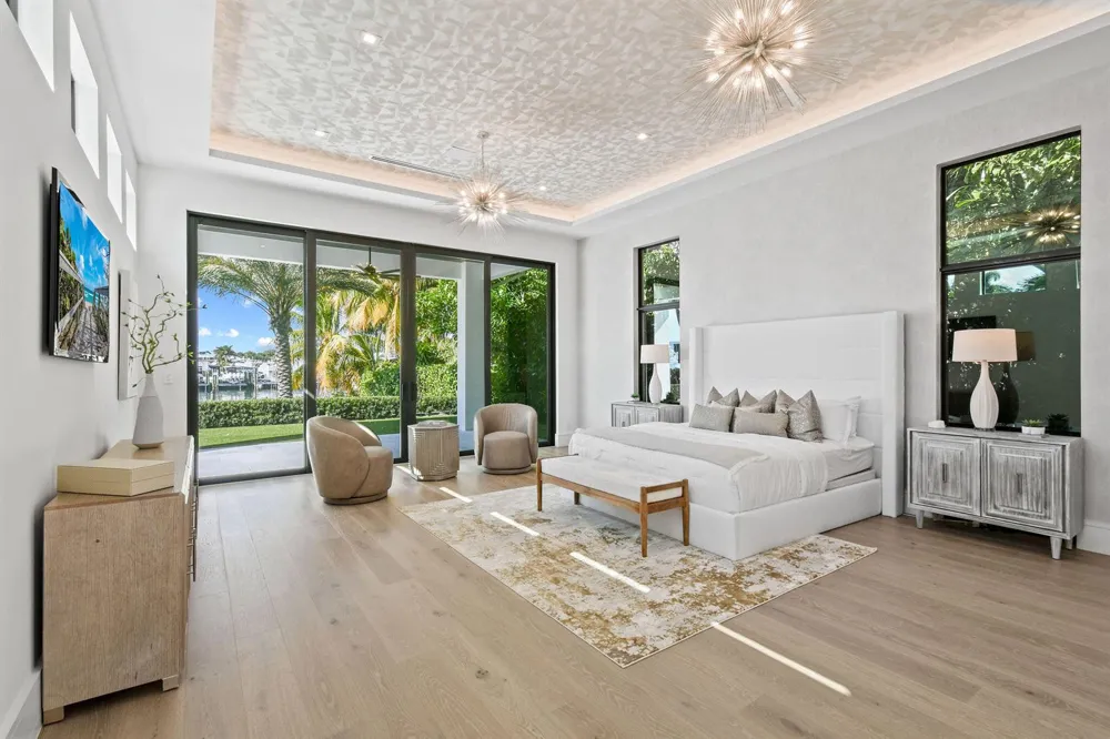 2085 Vitex Lane North Palm Beach, FL 33408