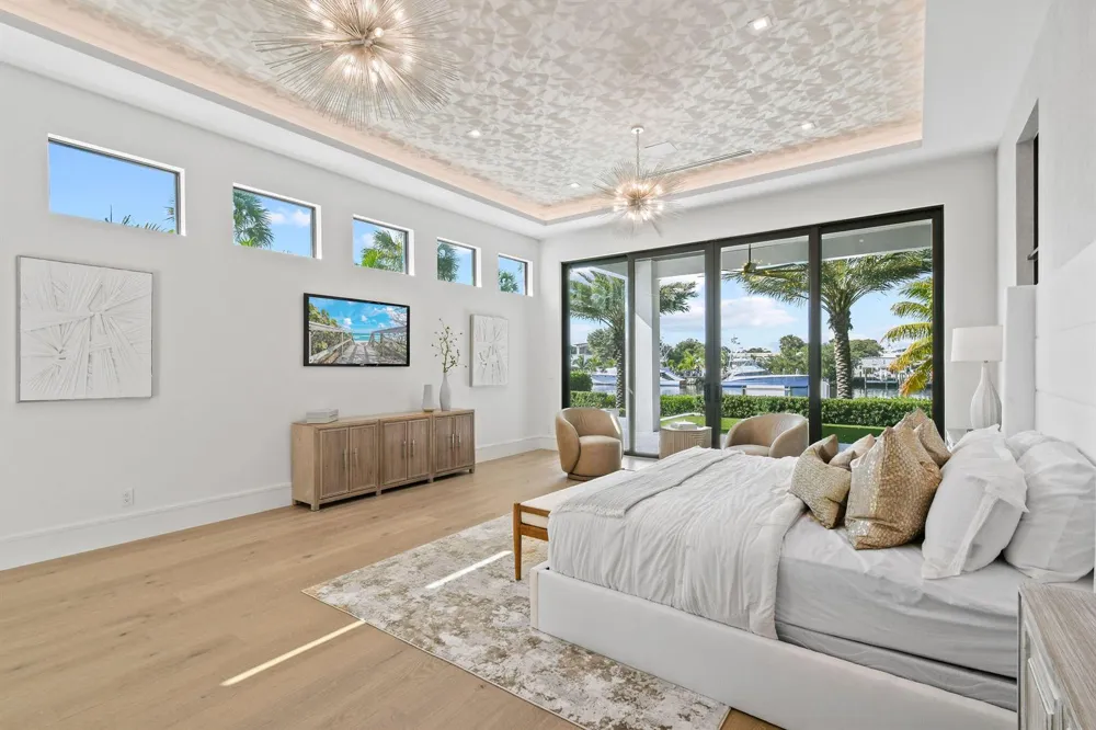 2085 Vitex Lane North Palm Beach, FL 33408