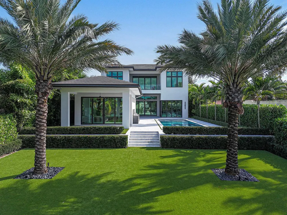 2085 Vitex Lane North Palm Beach, FL 33408