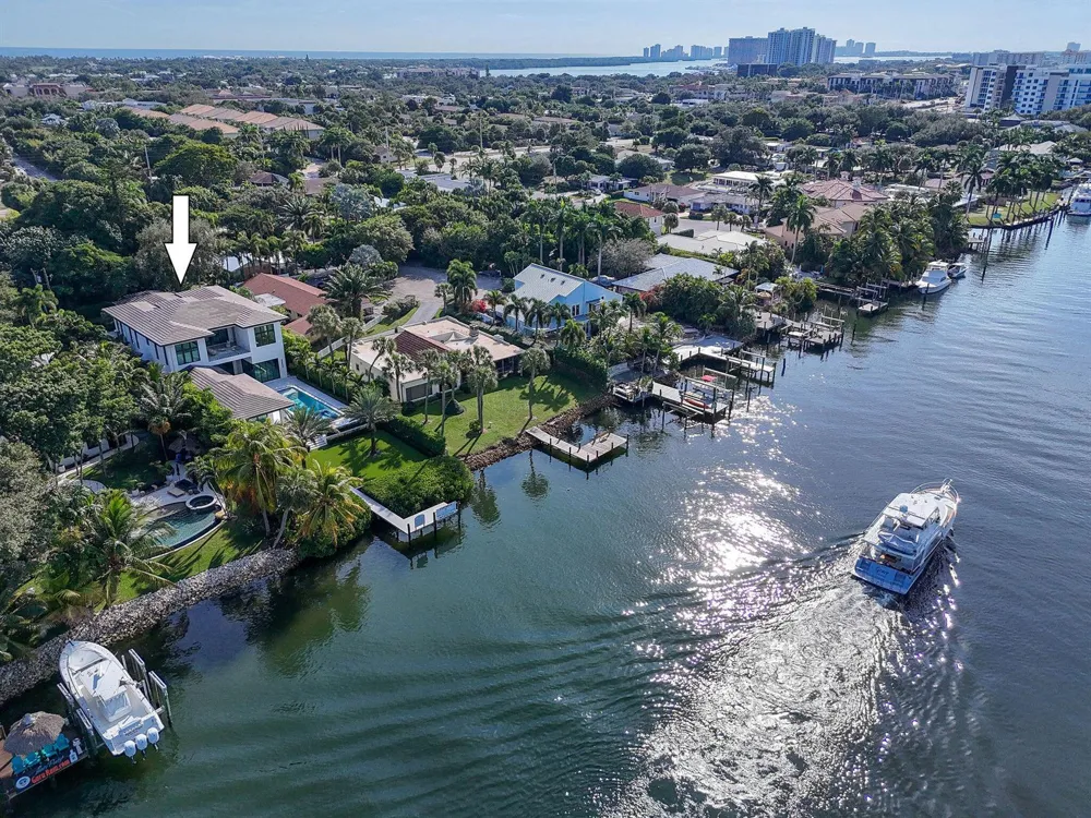 2085 Vitex Lane North Palm Beach, FL 33408