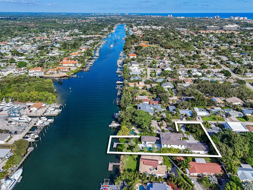 2085 Vitex Lane North Palm Beach, FL 33408