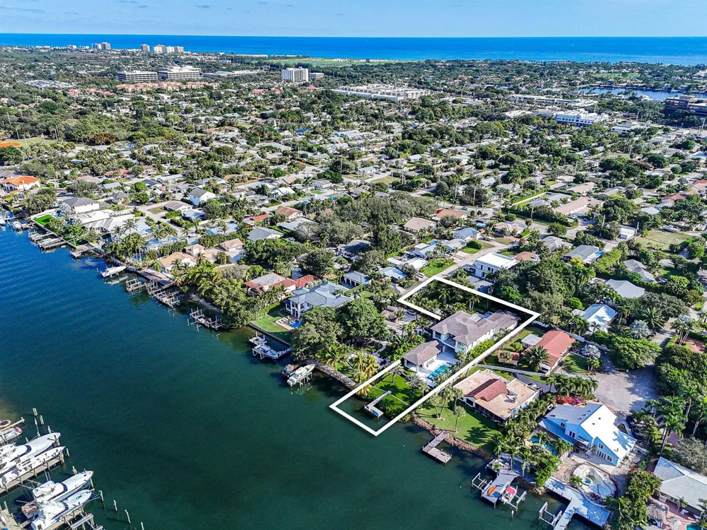 2085 Vitex Lane North Palm Beach, FL 33408