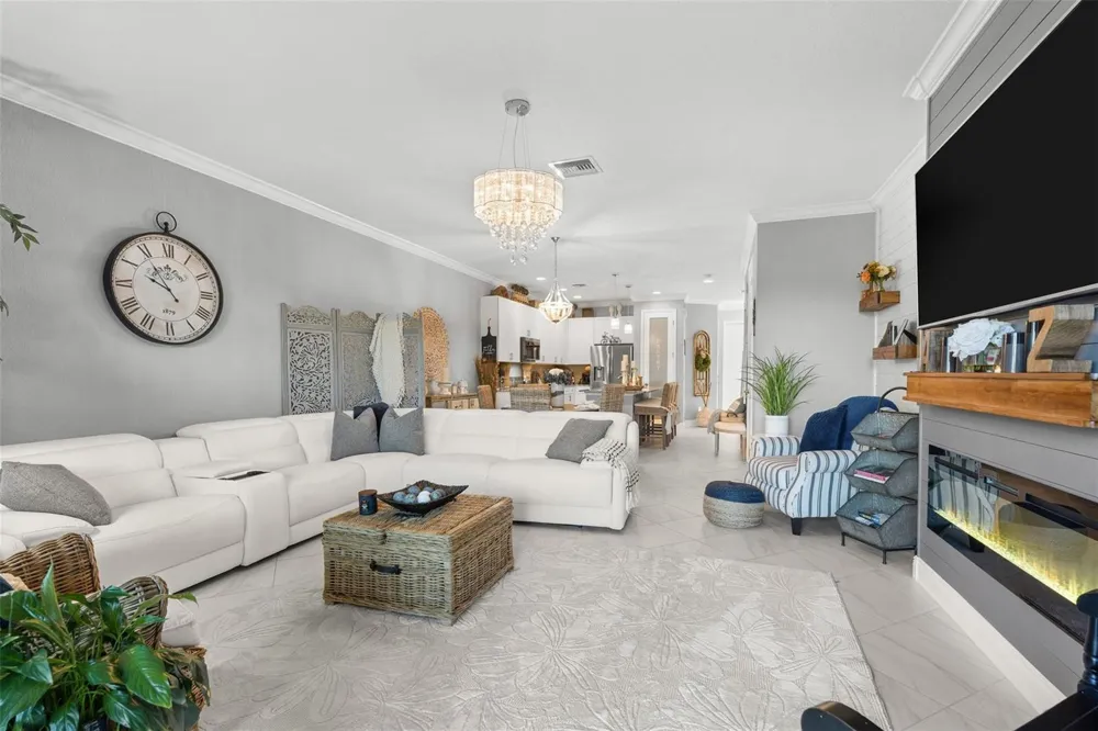 651 SW Glen Crest Way #2 Stuart, FL 34997