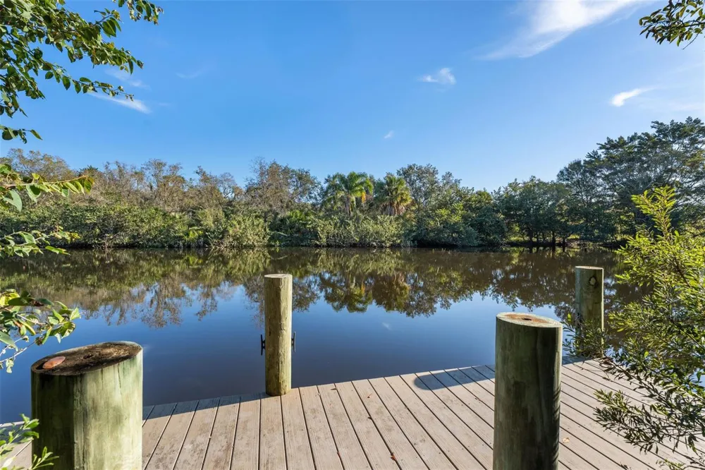651 SW Glen Crest Way #2 Stuart, FL 34997