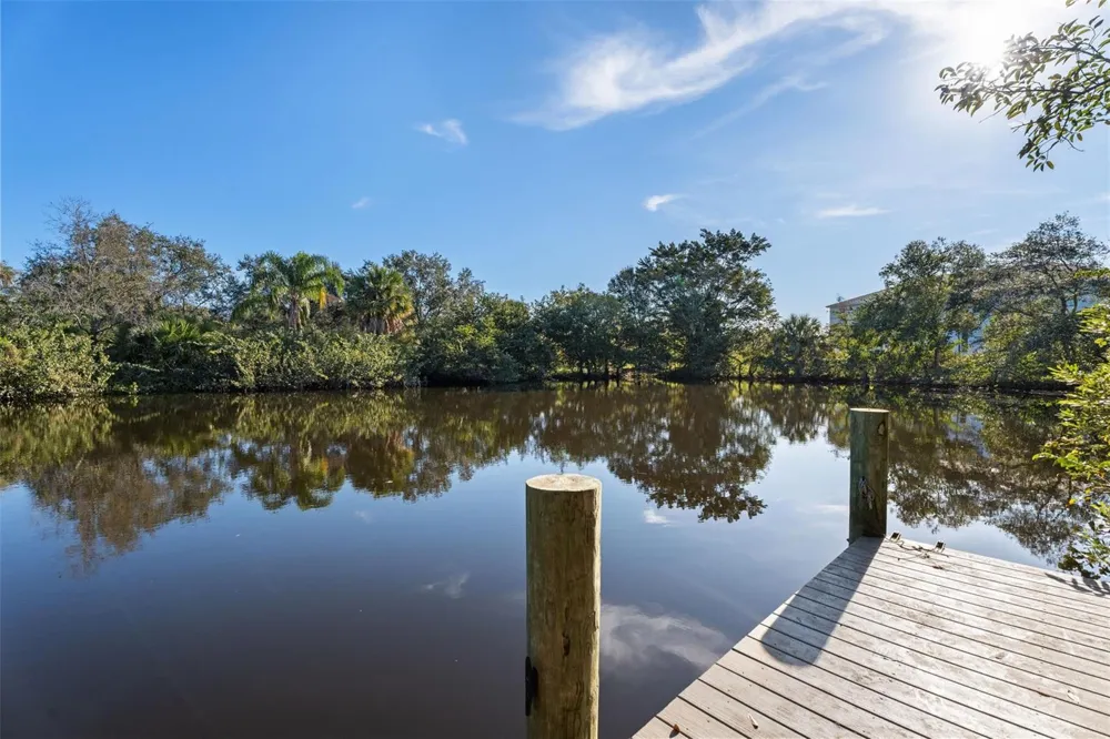 651 SW Glen Crest Way #2 Stuart, FL 34997