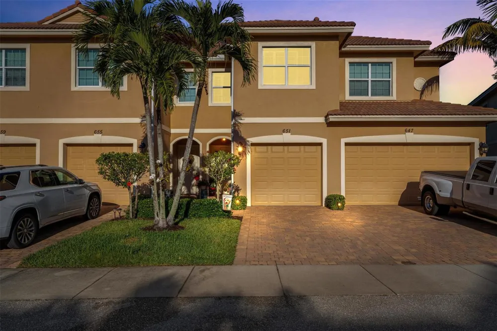 651 SW Glen Crest Way #2 Stuart, FL 34997