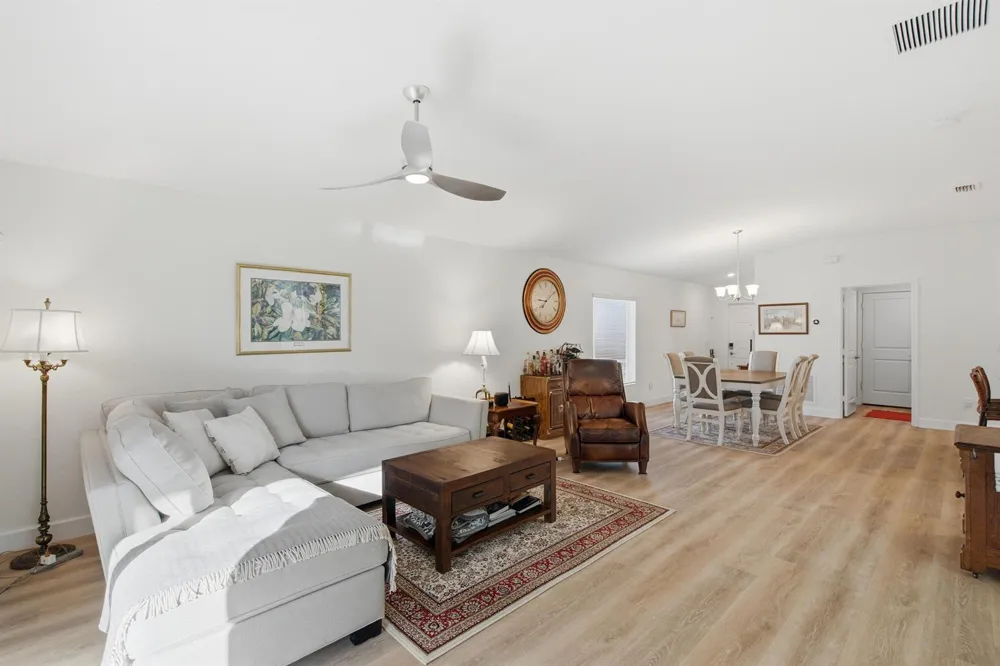 868 Bent Creek Drive Fort Pierce, FL 34947