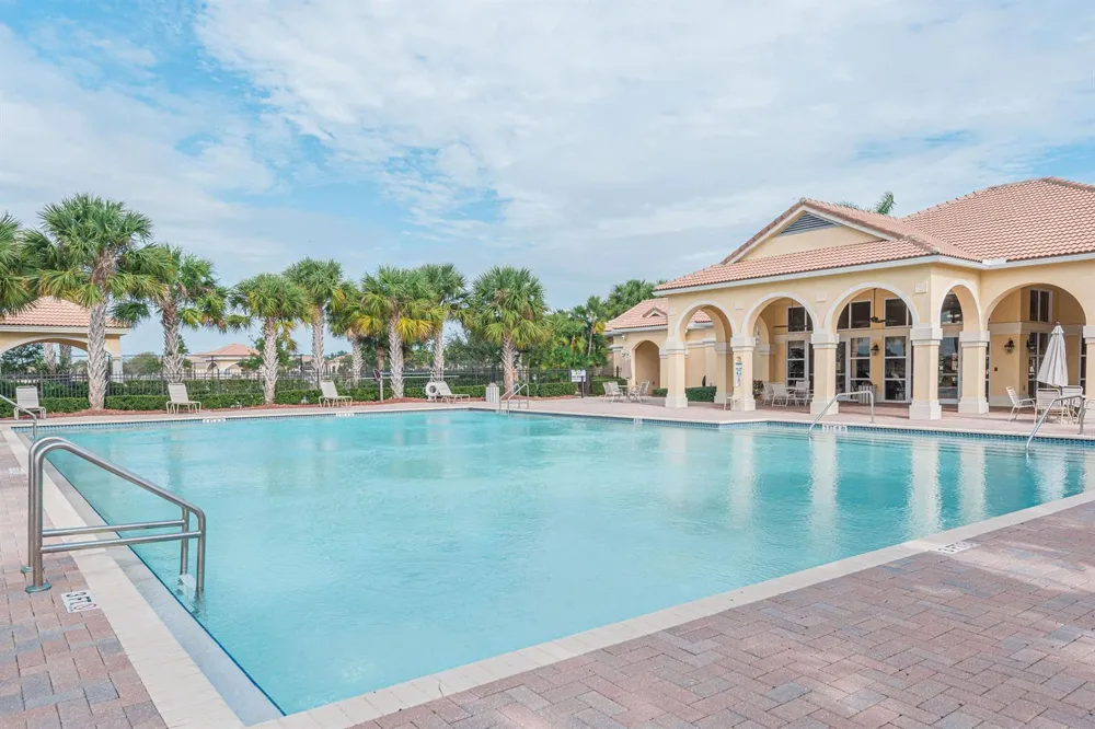 868 Bent Creek Drive Fort Pierce, FL 34947