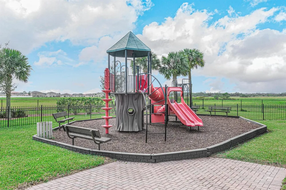 868 Bent Creek Drive Fort Pierce, FL 34947