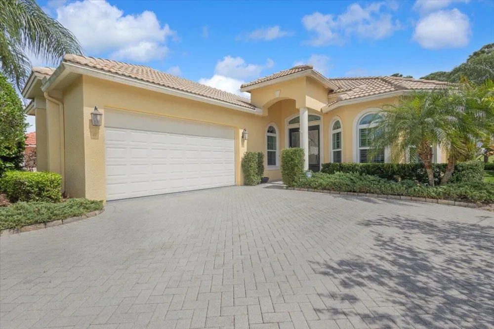 8332 Belfry Place Port St. Lucie, FL 34986