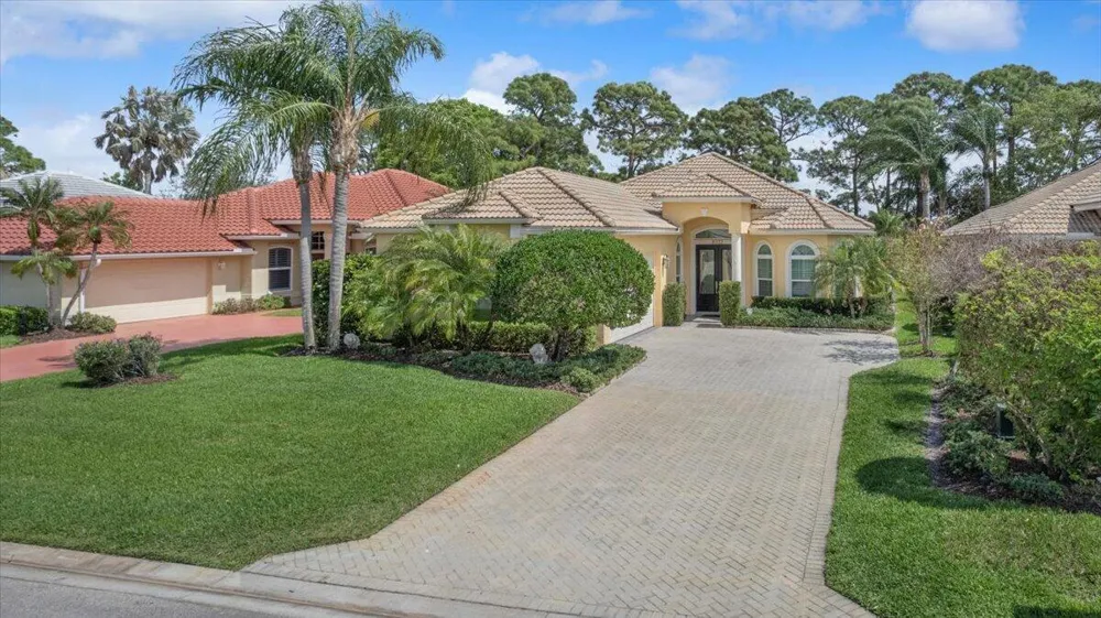 8332 Belfry Place Port St. Lucie, FL 34986