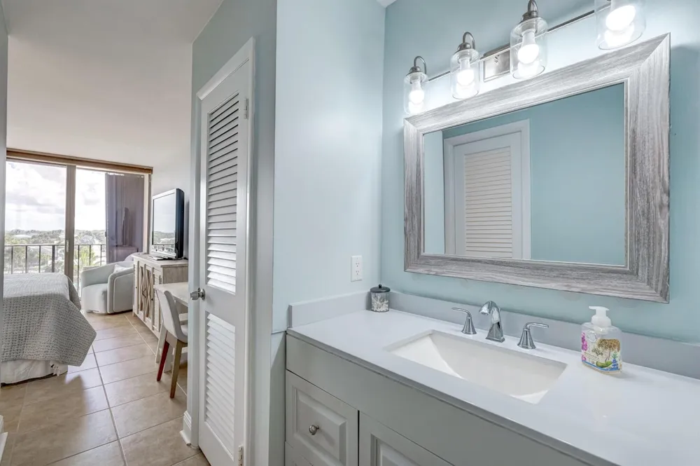 225 Beach Road #503 Tequesta, FL 33469