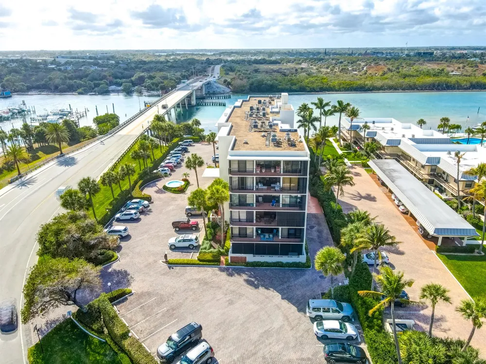 225 Beach Road #503 Tequesta, FL 33469