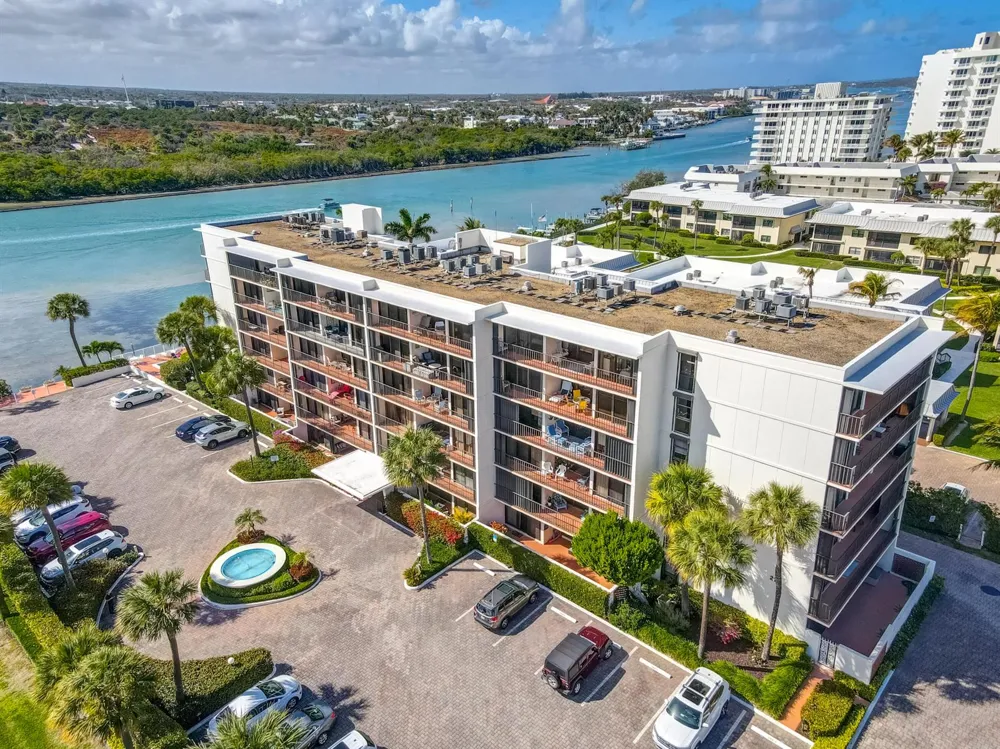 225 Beach Road #503 Tequesta, FL 33469